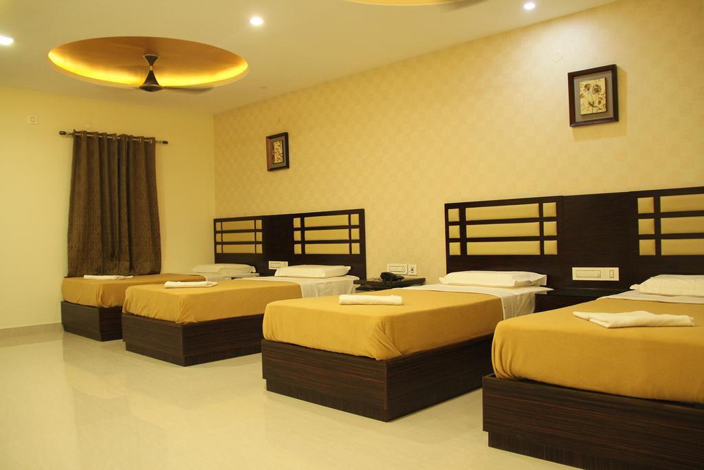 Hotel M.P Temples Inn 쿰바코남 객실 사진