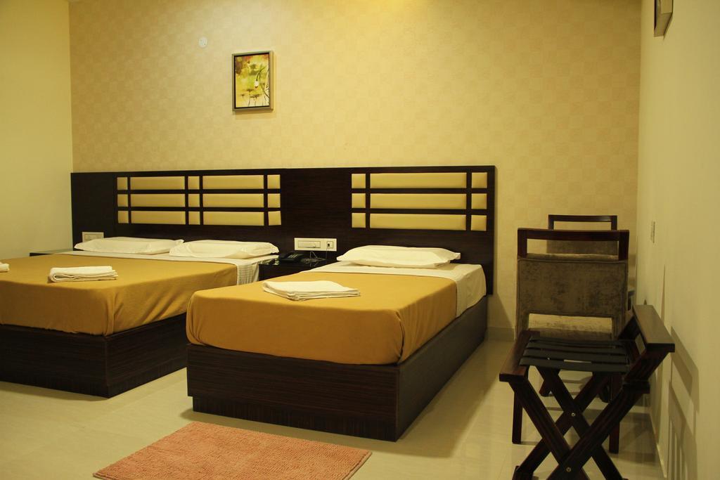 Hotel M.P Temples Inn 쿰바코남 객실 사진